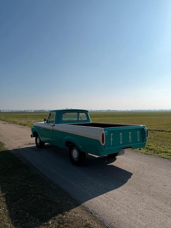 Gebraucht Ford V8 152 PS (111 kW) 1961 Blau Pickup