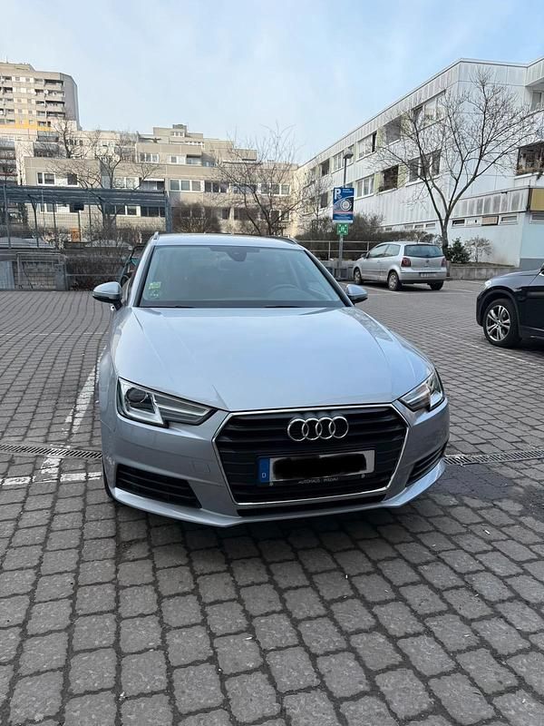 Gebraucht Audi A4 122 PS (89 kW) 2017 Silber Kombi