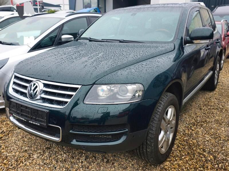 Grün Gebraucht 2005 VW Touareg SUV | 8.499 € - Bild 1/4