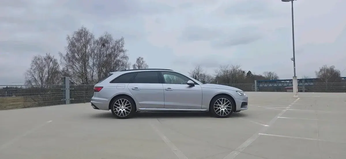 Gebraucht Audi A4 Advanced 204 PS (150 kW) 2021 Silber Kombi
