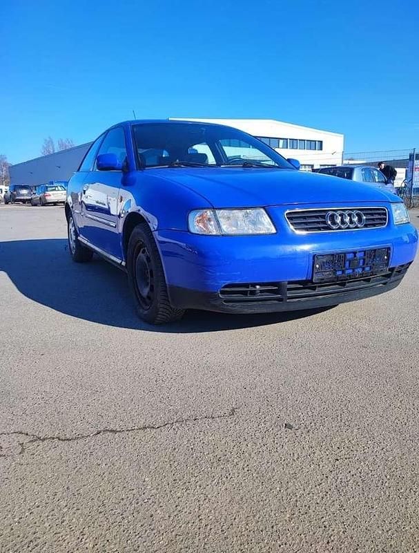 Gebraucht Audi A3 116 PS (85 kW) 1998 Blau Limousine