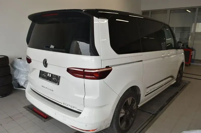 Gebraucht VW Multivan Edition 204 PS (150 kW) 2022 Weiß Van / Kleinbus