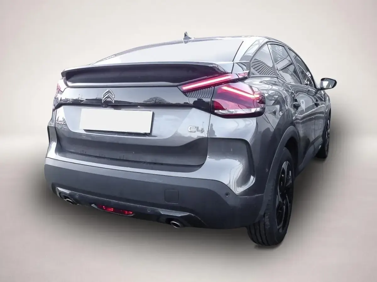 Gebraucht Citroën C4 Shine 131 PS (96 kW) 2023 Manufacturer SUV