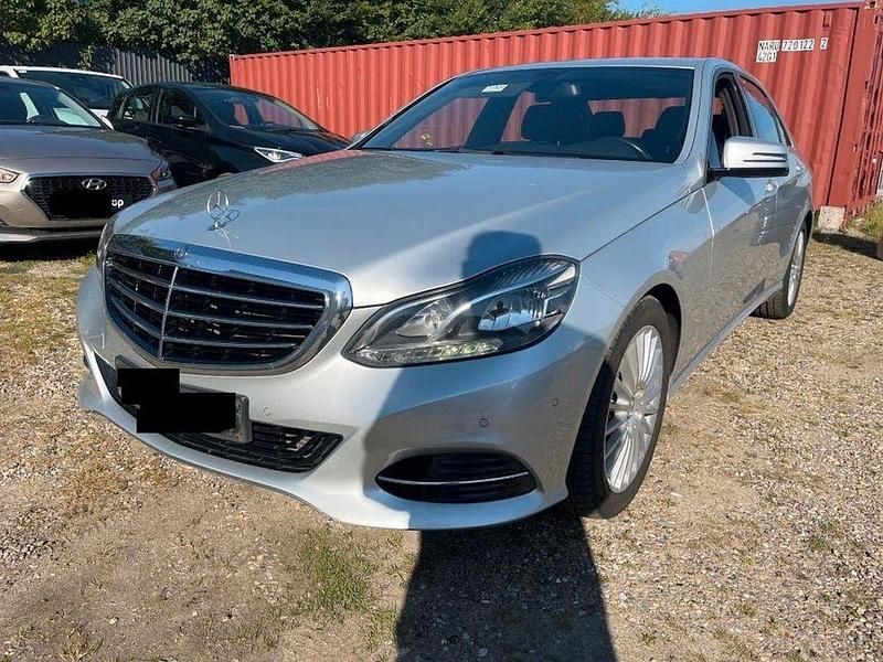 Gebraucht Mercedes E200 136 PS (100 kW) 2014 Silber Limousine