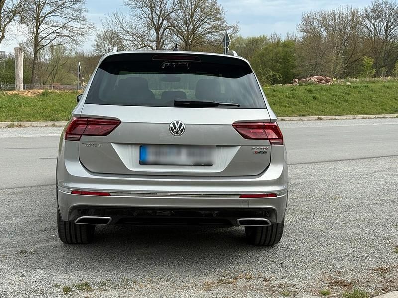 Gebraucht VW Tiguan R-line 239 PS (175 kW) 2018 SUV