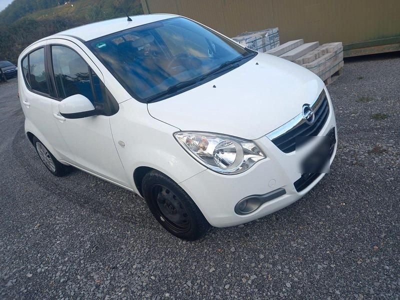 Weiß Gebraucht 2010 Opel Agila Kleinwagen | 2.450 € (Guter Preis) - Bild 1/4