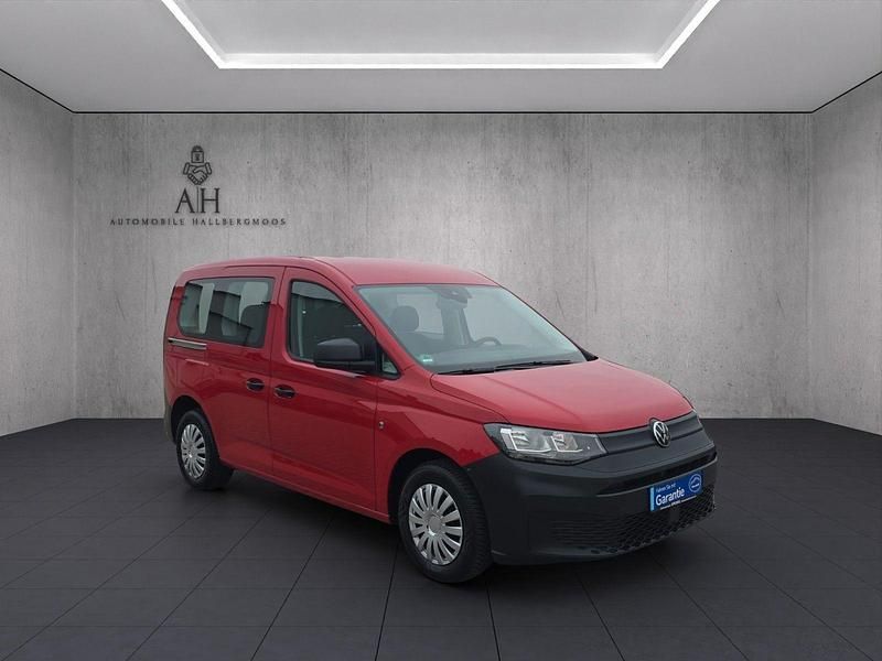 Gebraucht VW Caddy 102 PS (75 kW) 2022 Rot Van / Kleinbus