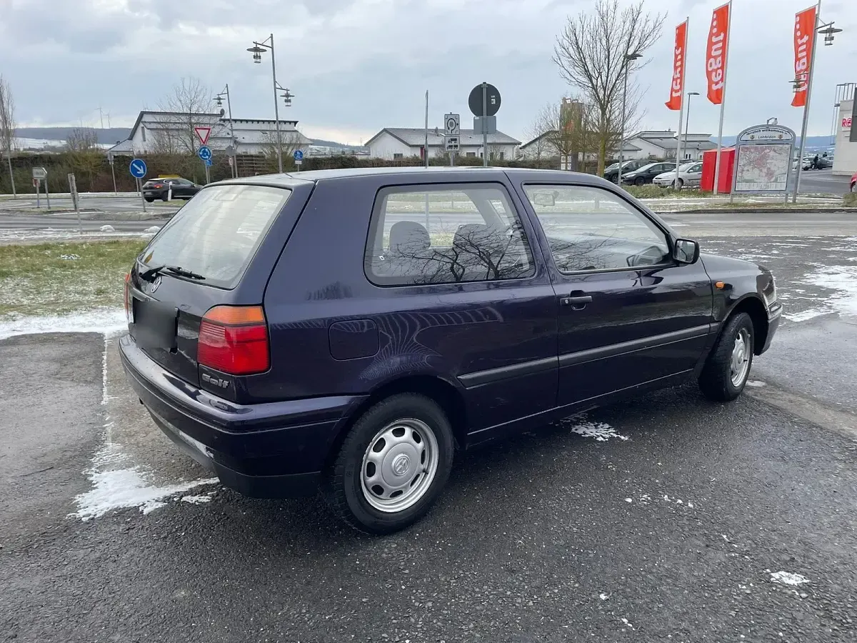 Używany VW Golf 68 KM (50 kW) 1997 Niebieski Coupe
