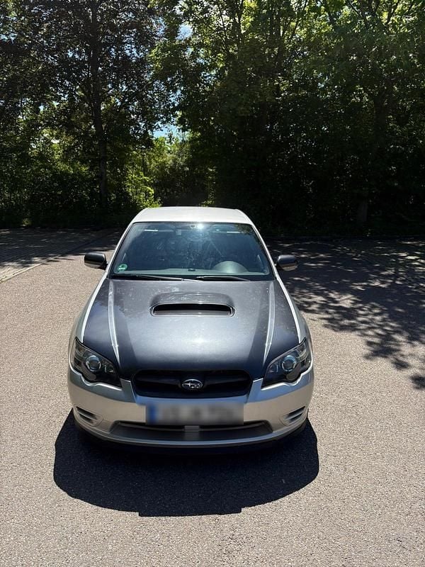 Silber Gebraucht 2006 Subaru Legacy Limousine | 2.600 € (Fairer Preis) - Bild 1/4