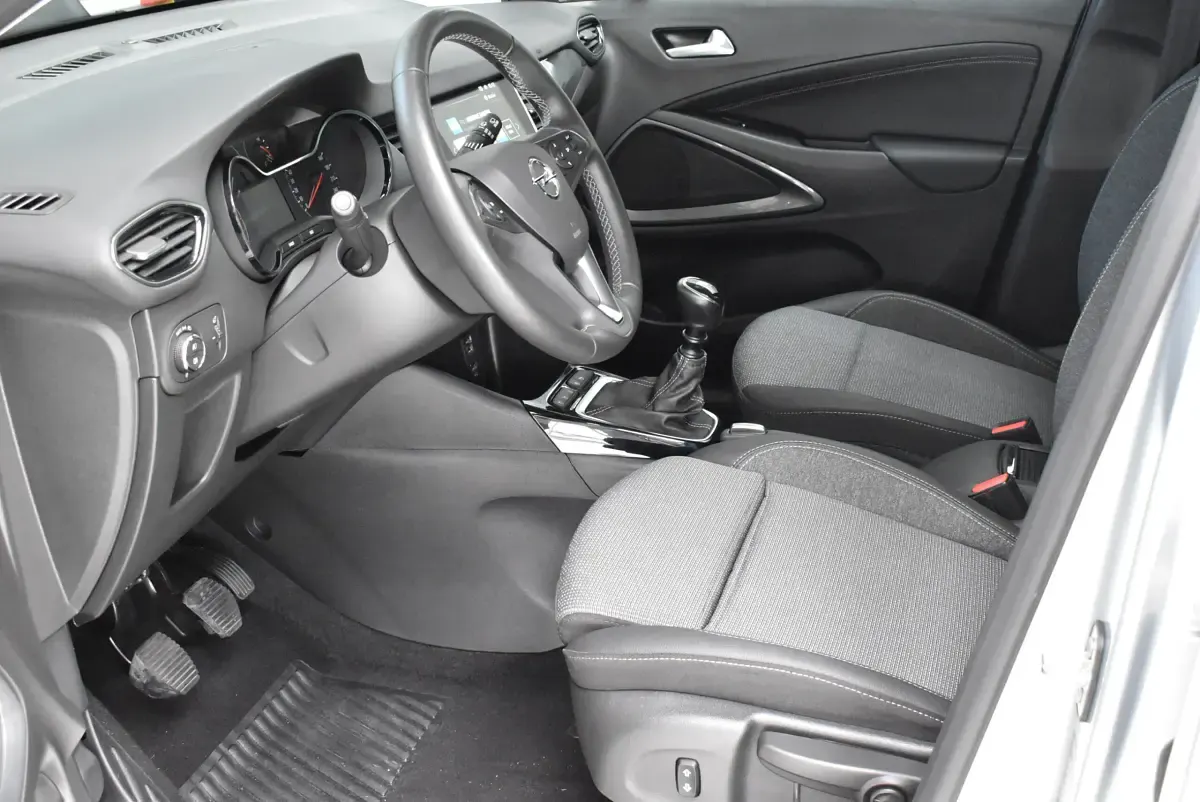 Gebraucht Opel Crossland Elegance 110 PS (80 kW) 2023 Kardio rot met. SUV