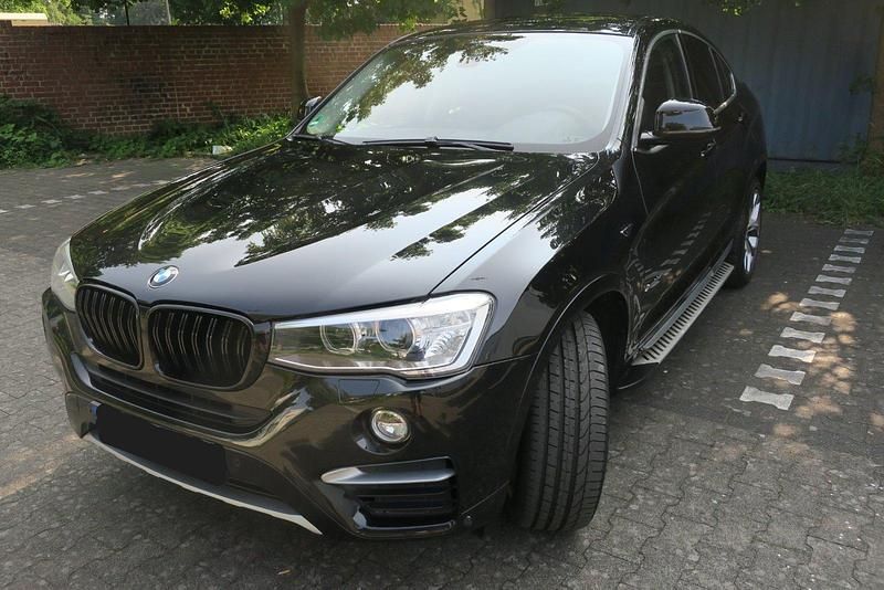 Schwarz Gebraucht 2018 BMW X4 SUV | 21.500 € (Superpreis) - Bild 1/4