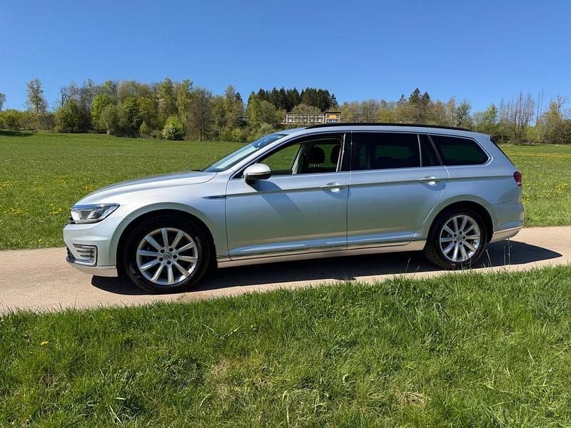 Gebraucht VW Passat GTE 218 PS (160 kW) 2017 Silber Kombi