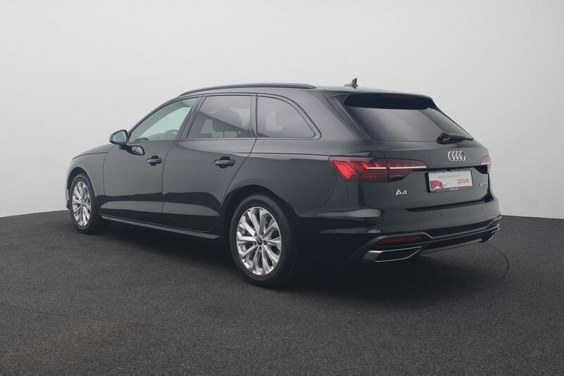 Gebraucht Audi A4 Ambiente 265 PS (194 kW) 2022 Schwarz Kombi
