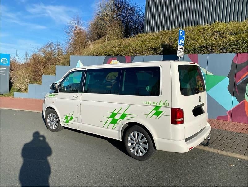 Używany VW T5 Team 180 KM (132 kW) 2011 Biały Van