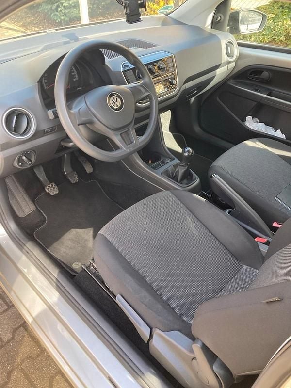 Second-hand VW up! 60 CP (44 kW) 2017 Gri Hatchback
