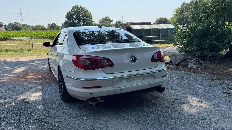 Gebraucht VW Passat 299 PS (219 kW) 2008 Weiß Coupé