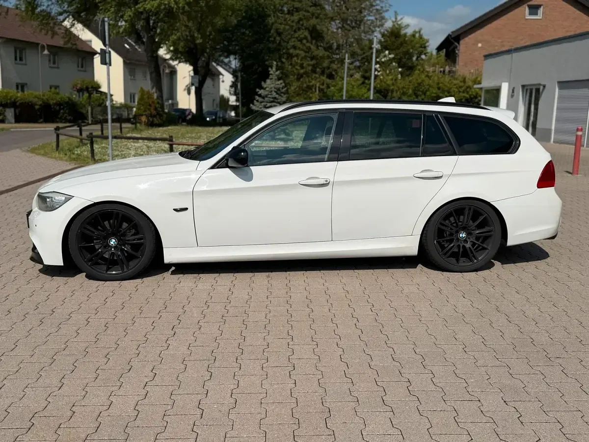 Gebraucht BMW 320 M Performance 184 PS (135 kW) 2010 Weiß Kombi