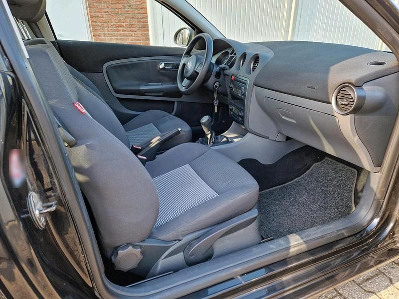 Gebraucht Seat Ibiza 64 PS (47 kW) 2006 Schwarz Kleinwagen