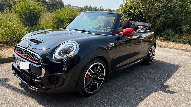 Schwarz Gebraucht 2016 Mini John Cooper Works Sport Kleinwagen | 26.500 € - Bild 1/4