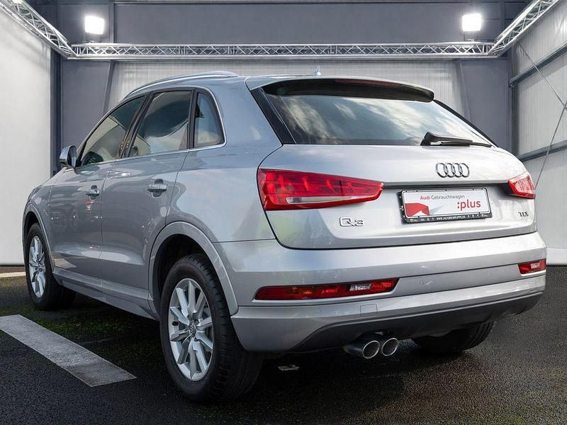 Gebraucht Audi Q3 Sport 150 PS (110 kW) 2018 Florettsilber metallic SUV