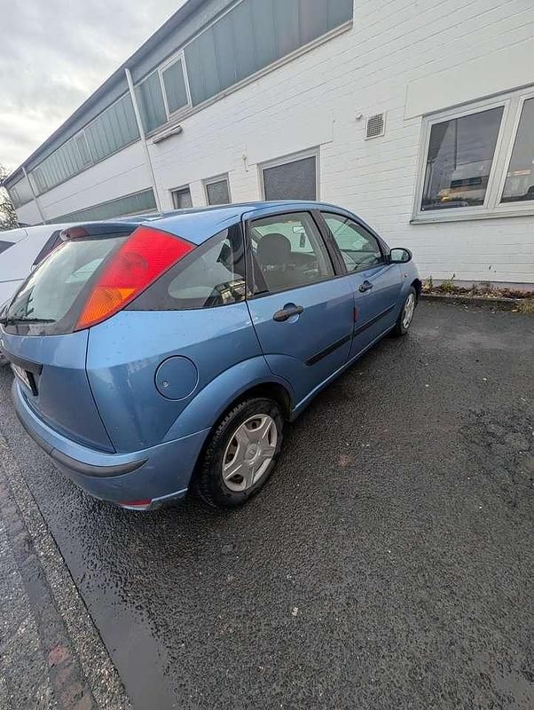 Gebraucht Ford Focus 101 PS (74 kW) 2002 Limousine