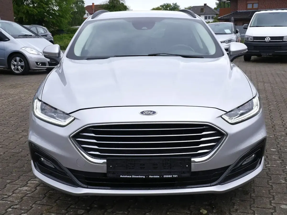 Gebraucht Ford Mondeo 150 PS (110 kW) 2020 Polarsilber metallic Kombi