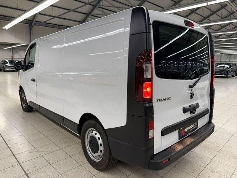 Gebraucht Renault Trafic Komfort 150 PS (110 kW) 2022 Weiß Van / Kleinbus