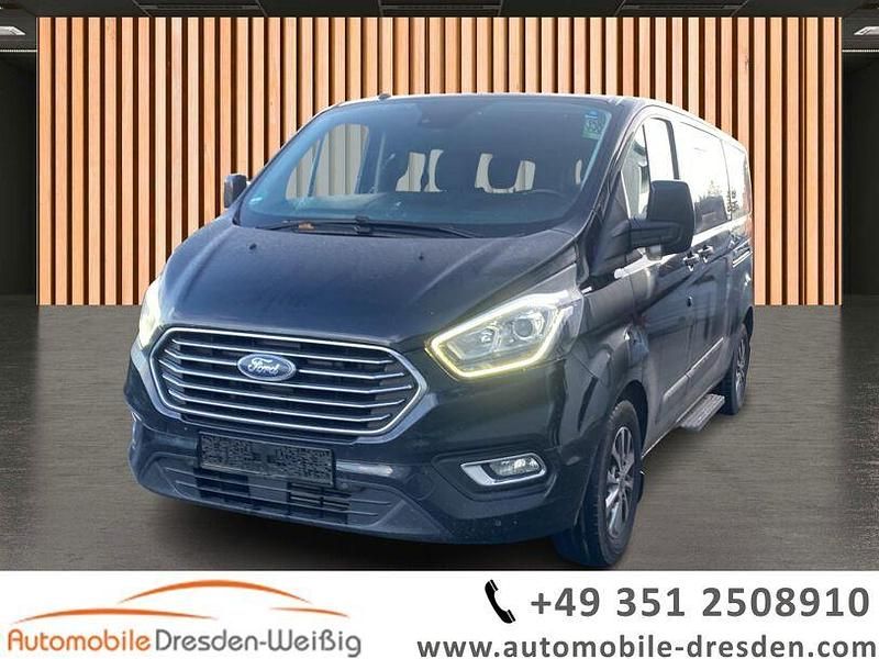 Schwarz Gebraucht 2018 Ford Tourneo Custom Titanium Van | 19.980 € (Superpreis) - Bild 1/3