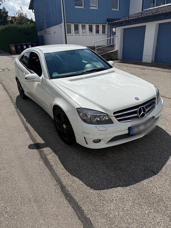 Weiß Gebraucht 2009 Mercedes CLC180 Kleinwagen | 4.250 € - Bild 1/4