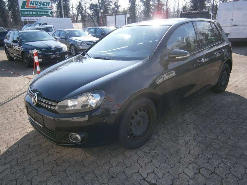 Deep black perleffekt Gebraucht 2010 VW Golf VI Team Kleinwagen | 4.999 € (Fairer Preis) - Bild 1/4