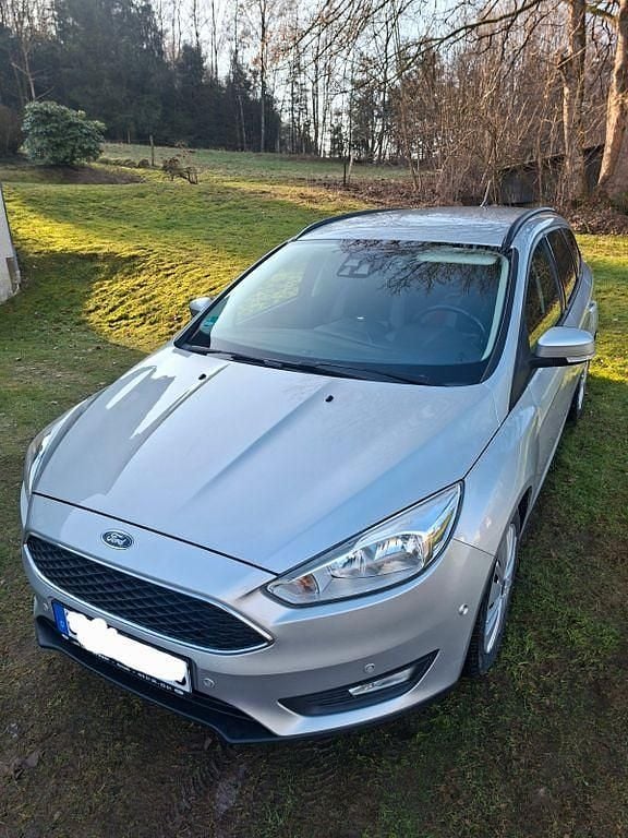 Gebraucht Ford Focus Business Edition 120 PS (88 kW) 2017 Silber Limousine