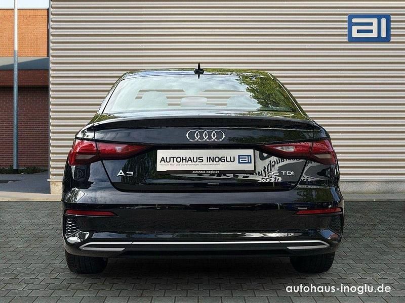 Gebraucht Audi A3 Ambiente 150 PS (110 kW) 2023 Schwarz mythosschwarz metallic (metallic) Limousine