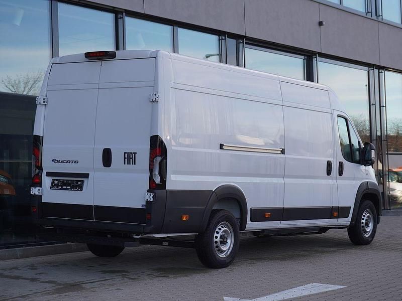 Gebraucht Fiat E-Ducato 205 kW (279 PS) 2024 Weiß Van / Kleinbus