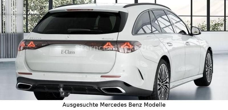 Second-hand Mercedes E300 AMG 313 CP (230 kW) 2025 Alb Berlinǎ