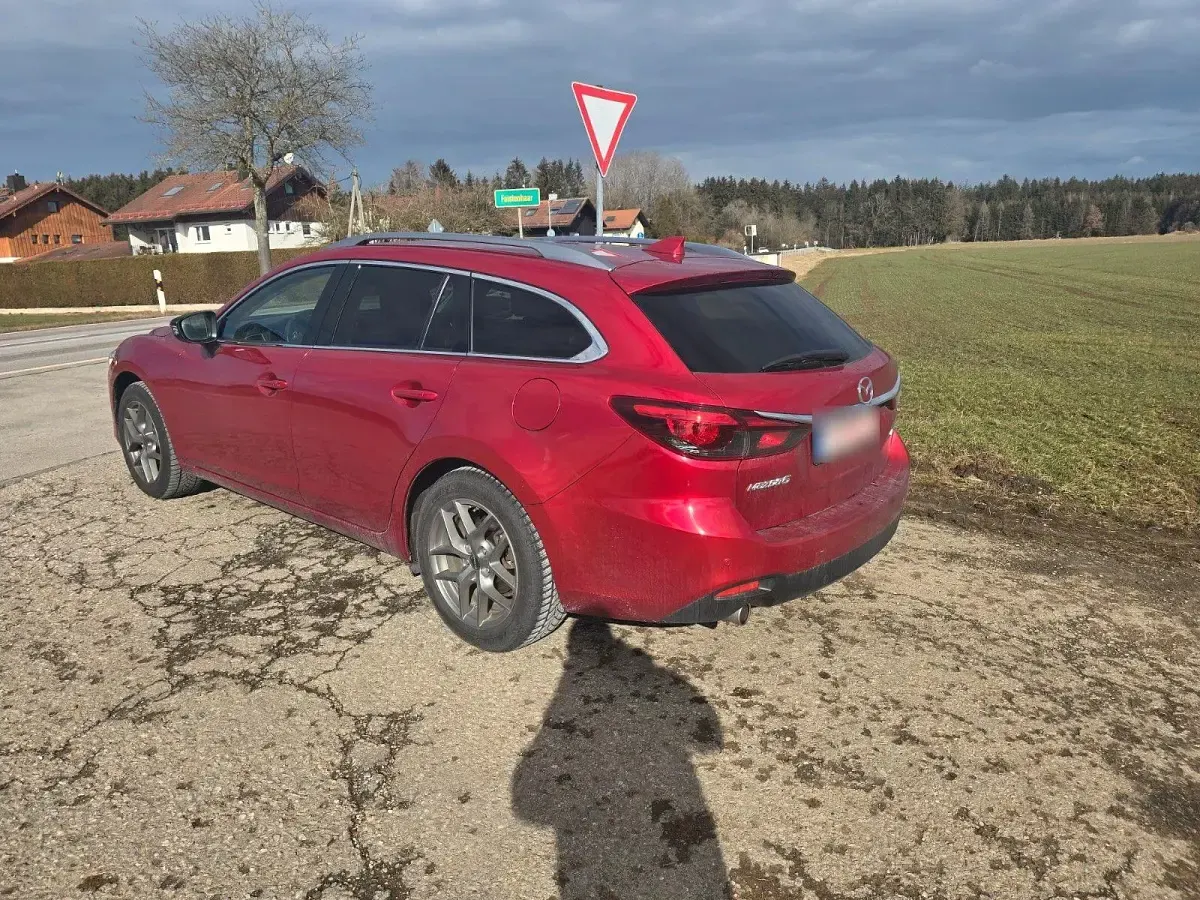 Gebraucht Mazda 6 Sports-Line 175 PS (128 kW) 2016 Rot Kombi