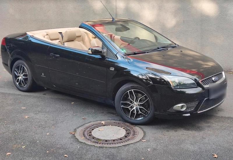 Gebraucht Ford Focus Cabriolet 145 PS (106 kW) 2007 Schwarz Cabrio