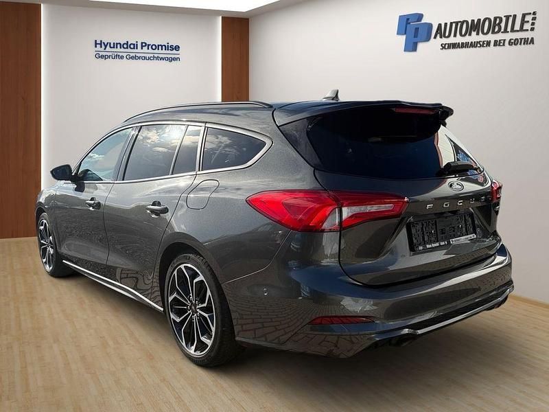 Gebraucht Ford Focus ST-Line 155 PS (114 kW) 2021 Grau Limousine