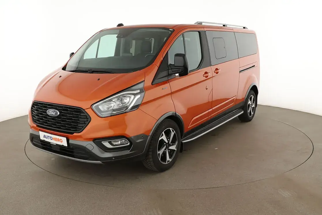 Gebraucht Ford Tourneo Active 170 PS (125 kW) 2023 Van / Kleinbus