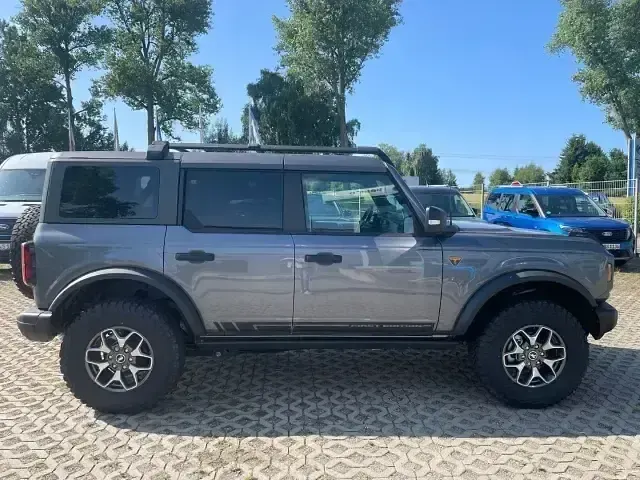Używany Ford Bronco 335 KM (246 kW) 2025 Szary SUV
