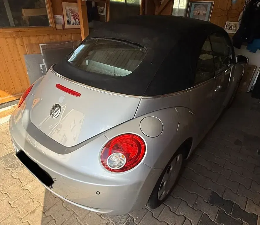 Gebraucht VW New Beetle 102 PS (75 kW) 2007 Silber Kleinwagen