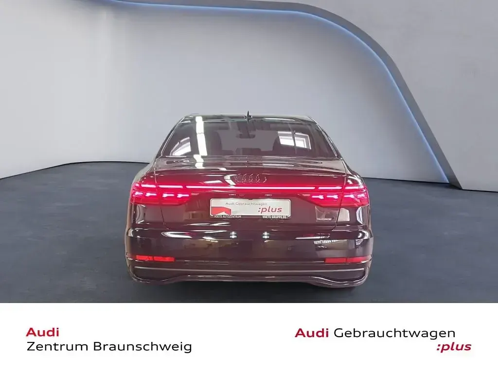 Gebraucht Audi A8 Ambiente 286 PS (210 kW) 2023 Mythosschwarz metallic Limousine