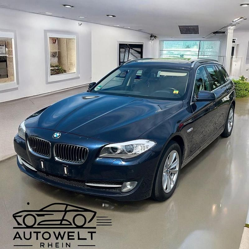 Blau Gebraucht 2011 BMW 525 Performance Kombi | 7.490 € (Guter Preis) - Bild 1/4