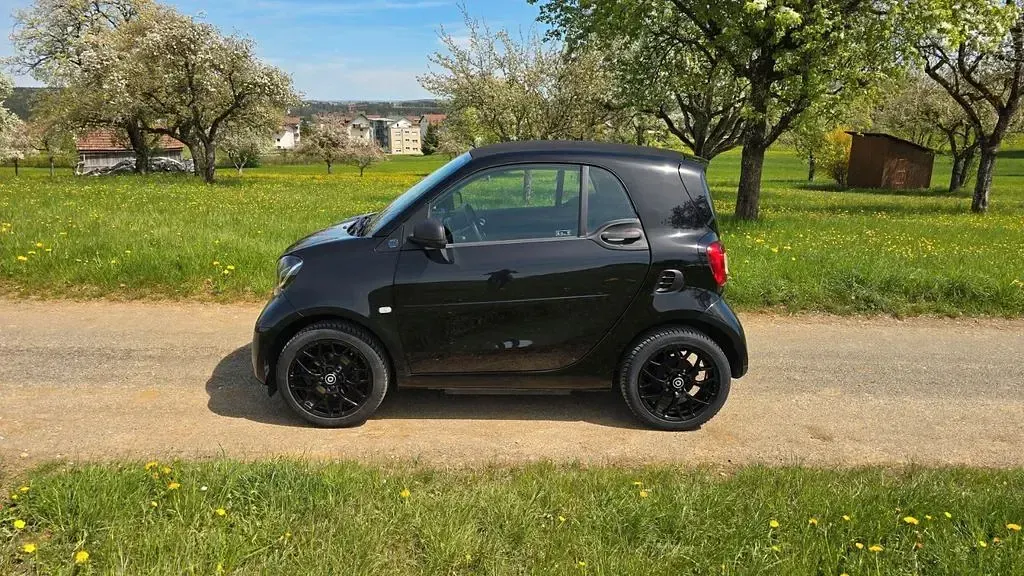 Gebraucht Smart ForTwo Electric Drive Passion 60 kW (82 PS) 2020 Schwarz Coupé
