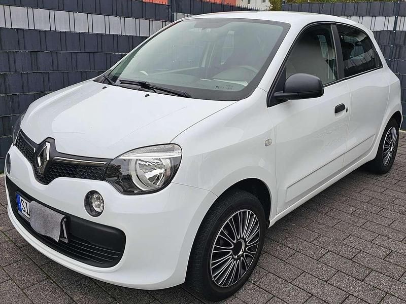 Weiß Gebraucht 2018 Renault Twingo Life Kleinwagen | 5.252 € (Guter Preis) - Bild 1/4