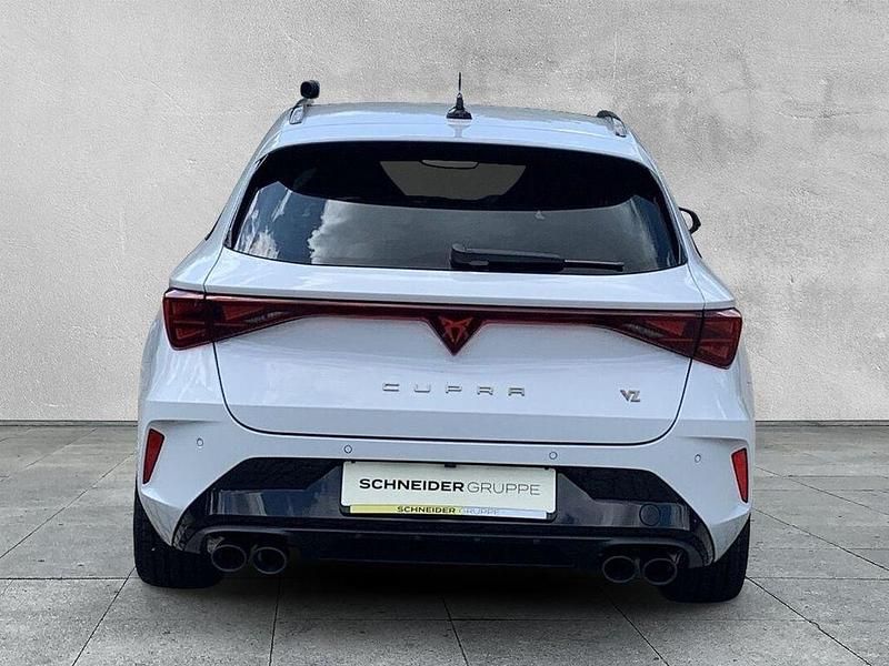 Neu Cupra Leon VZ 333 PS (244 kW) 2026 Weiß Limousine