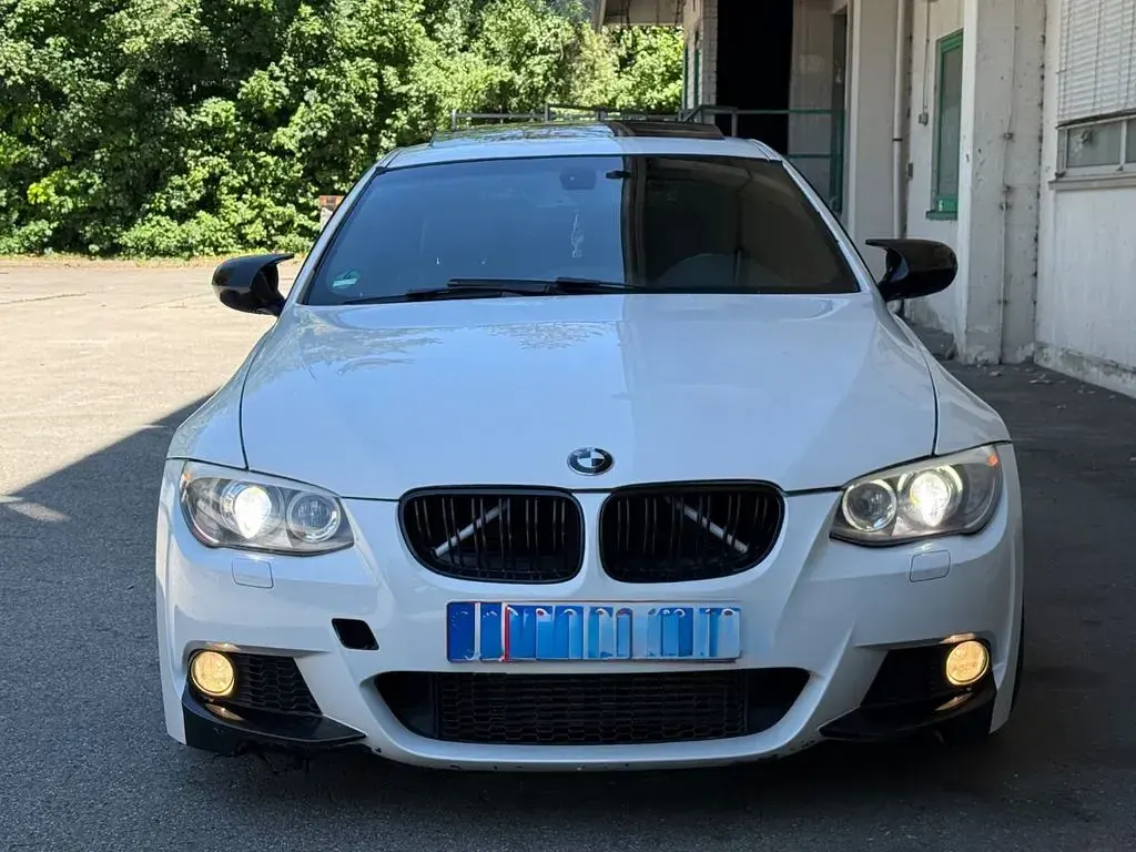 Gebraucht BMW 335 M Sport 306 PS (225 kW) 2012 Weiß Coupé