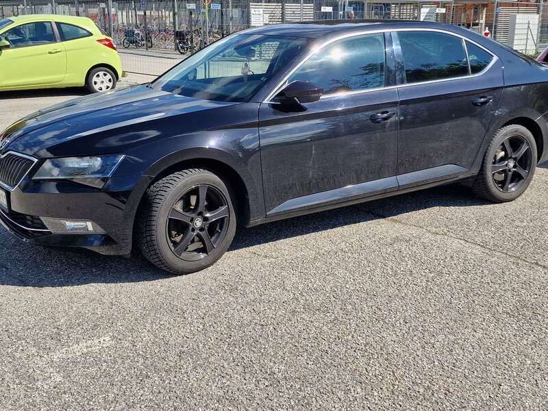 Gebraucht 2018 Skoda Superb Style Limousine | 16.300 € (Fairer Preis) - Bild 1/4