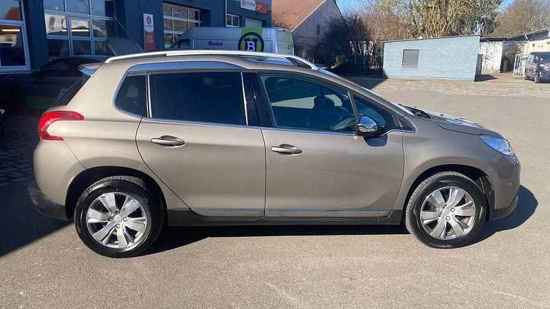 Gebraucht Peugeot 2008 Allure 120 PS (88 kW) 2014 Braun SUV