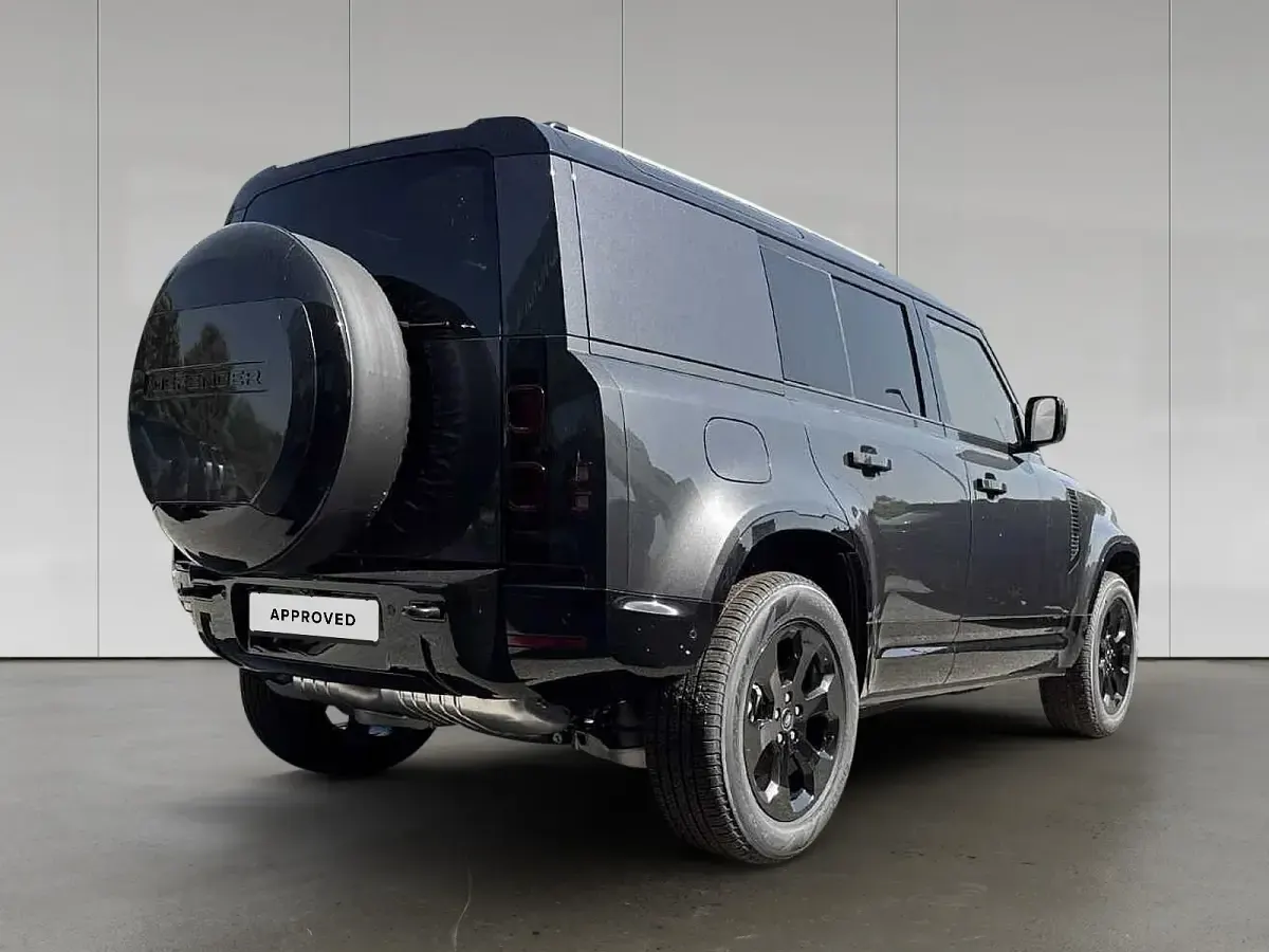 Gebraucht Land Rover Defender 252 PS (185 kW) 2026 Carpathian grey SUV