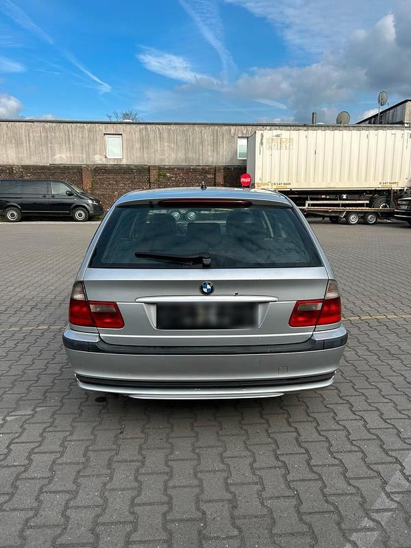 Gebraucht BMW 320 150 PS (110 kW) 2005 Kombi